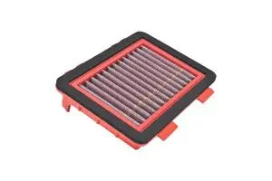 Filtro de aire BMC de alto flujo versión Race para motocicletas KTM Duke, RC y Adventure, así como Husqvarna Svartpilen compatibles. Diseñado para maximizar el flujo de aire hacia el motor y mejorar la respuesta en conducción deportiva.